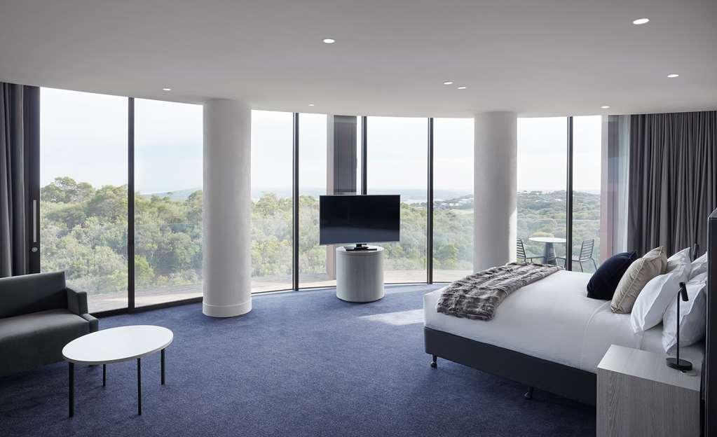 Racv Cape Schanck Resort Habitación foto A suite at the hotel
