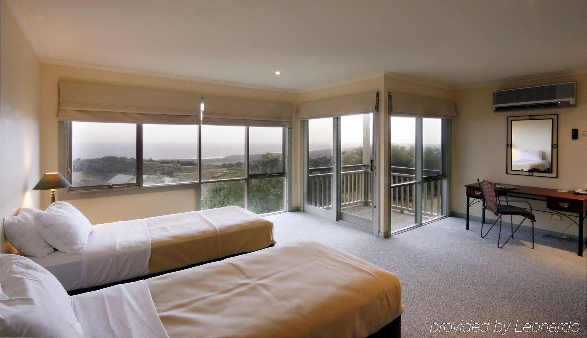 Racv Cape Schanck Resort Habitación foto A room at the Bayview Hotel